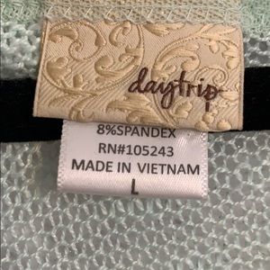 Daytrip Tops - Buckle | Daytrip top Daytrip Tops - Buckle | Daytrip top